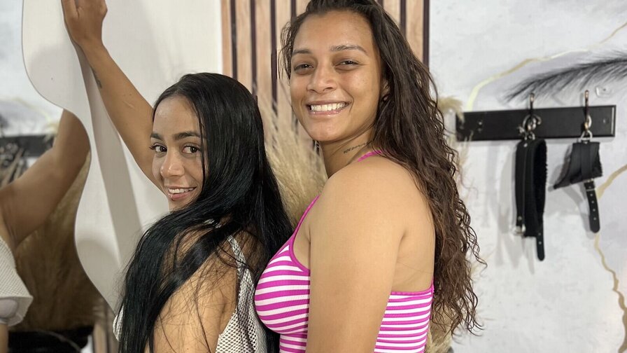 LucyAndBella